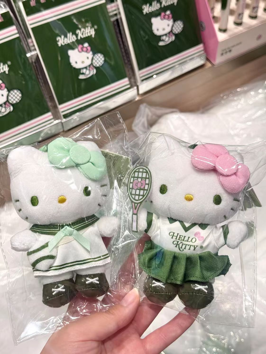 Sanrio Hello Kitty Tennis Diar - Badminton Bag review and price